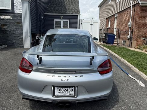 Used 2016 Porsche Cayman GT4 RWD image 4