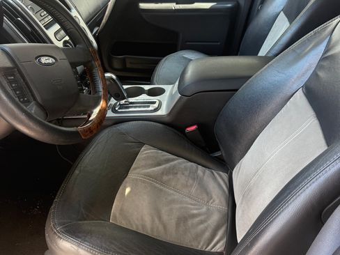 Used 2010 Ford Edge SEL image 8