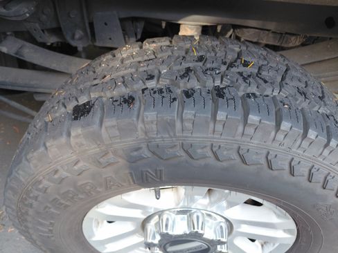 Used 2019 Ford F250 XLT w/ XLT Value Package image 13