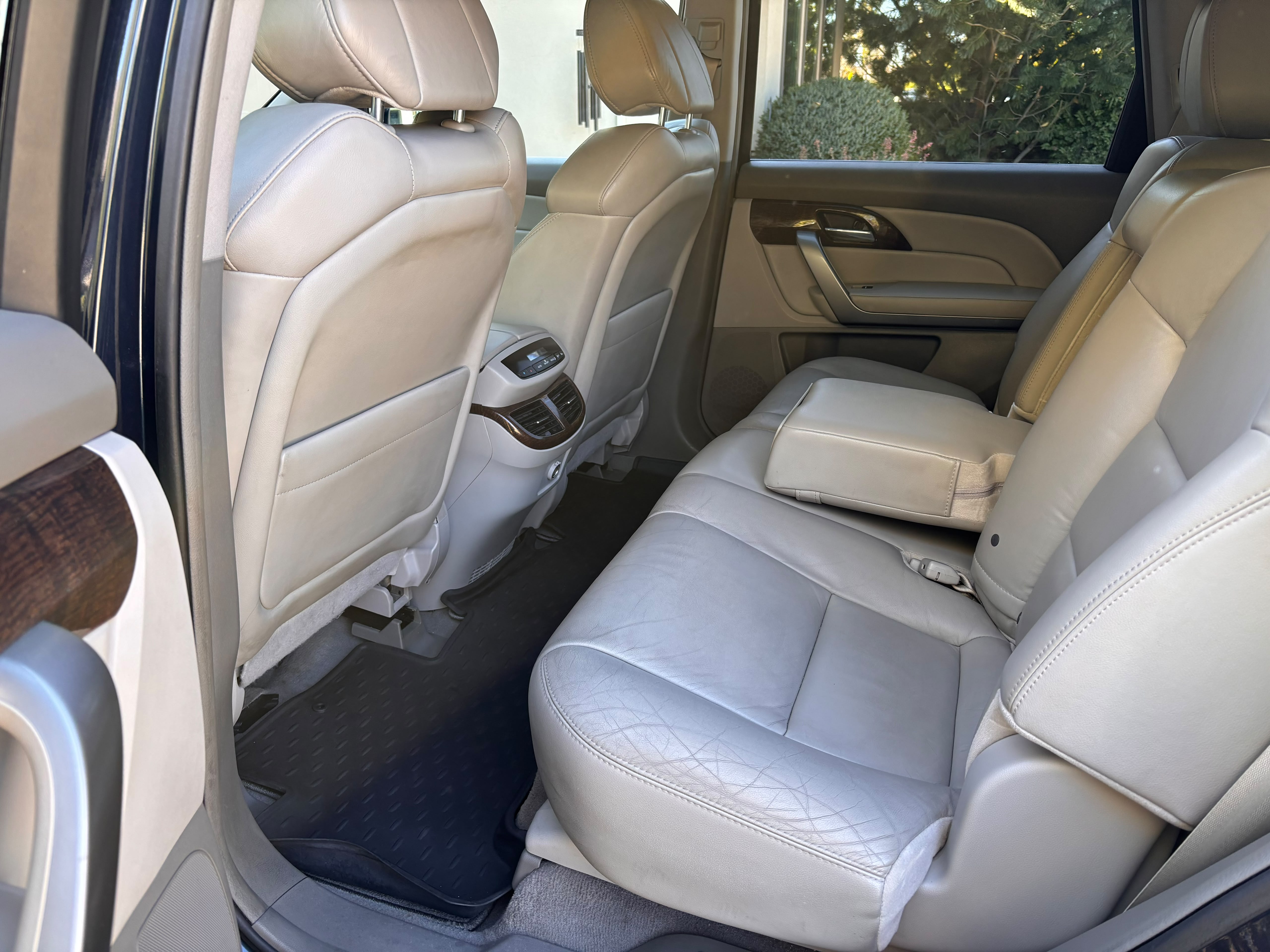 Used 2011 Acura MDX AWD/4WD image 10