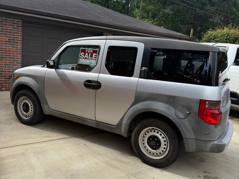 Used 2003 Honda Element DX image 2