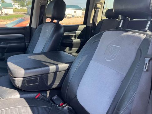 Used 2005 Dodge Ram 2500 Truck SLT image 10