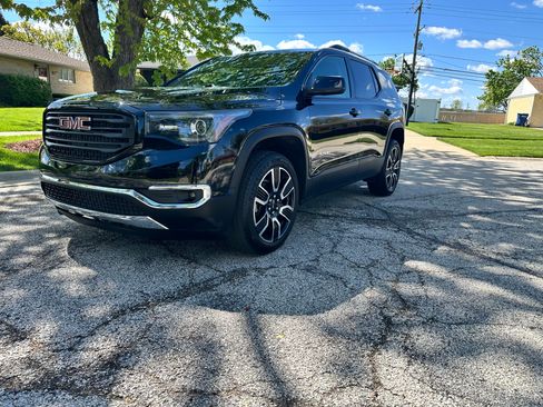 Used 2019 GMC Acadia SLT w/ Black Edition FWD image 9