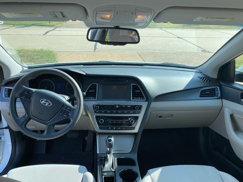 Used 2016 Hyundai Sonata Sport w/ Cargo Package image 6