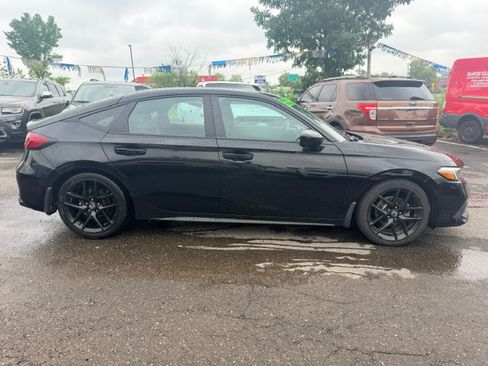 Used 2023 Honda Civic Sport image 6