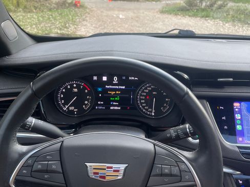 Used 2021 Cadillac XT5 Premium Luxury image 9