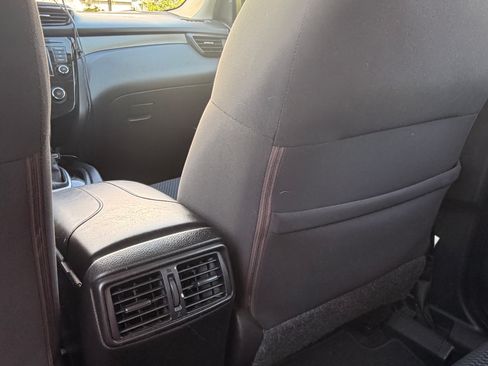 Used 2019 Nissan Rogue Sport S FWD image 28