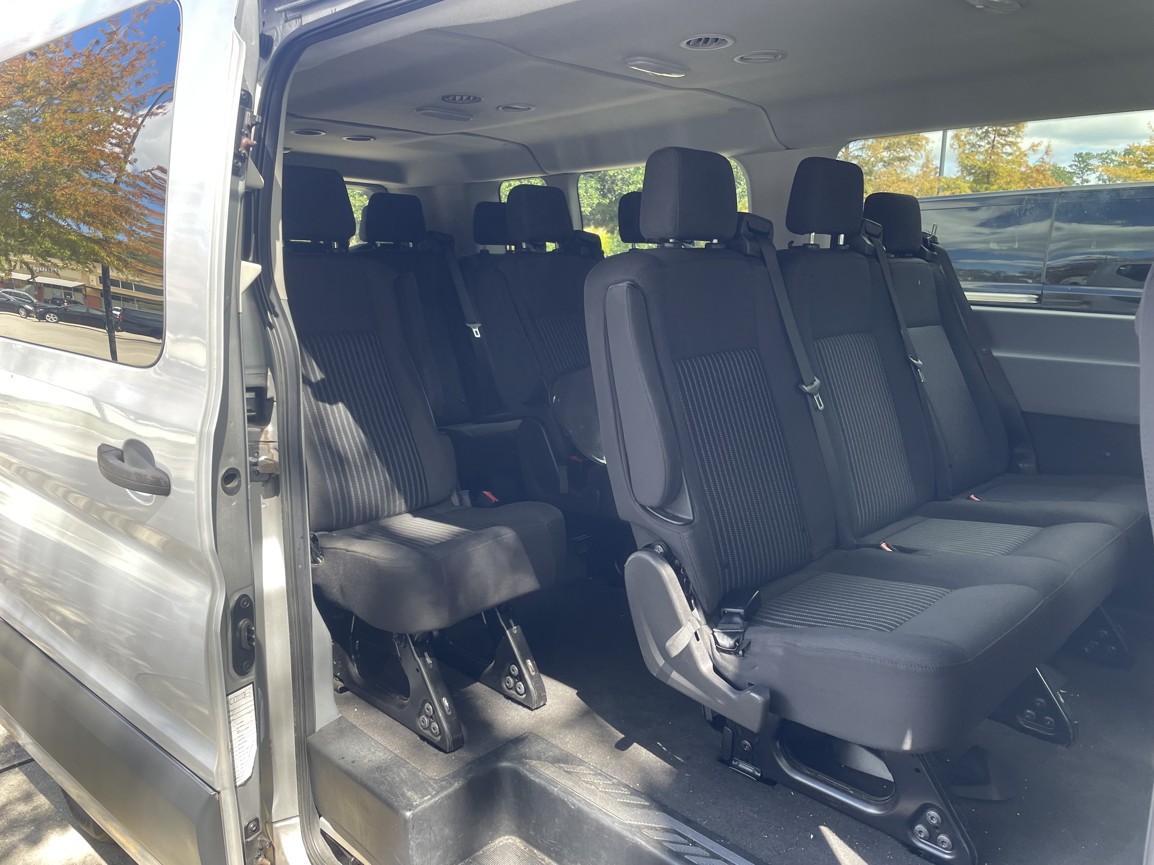 Used 2018 Ford Transit 350 XLT RWD image 9