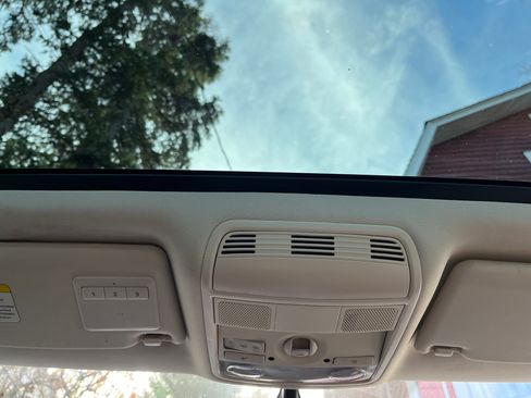 Used 2013 Volkswagen CC Executive image 15