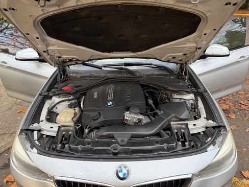 Used 2014 BMW 335i Gran Turismo xDrive image 12