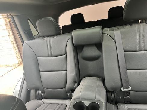 Used 2012 Kia Sorento EX w/ EX V6 Premium Pkg image 16