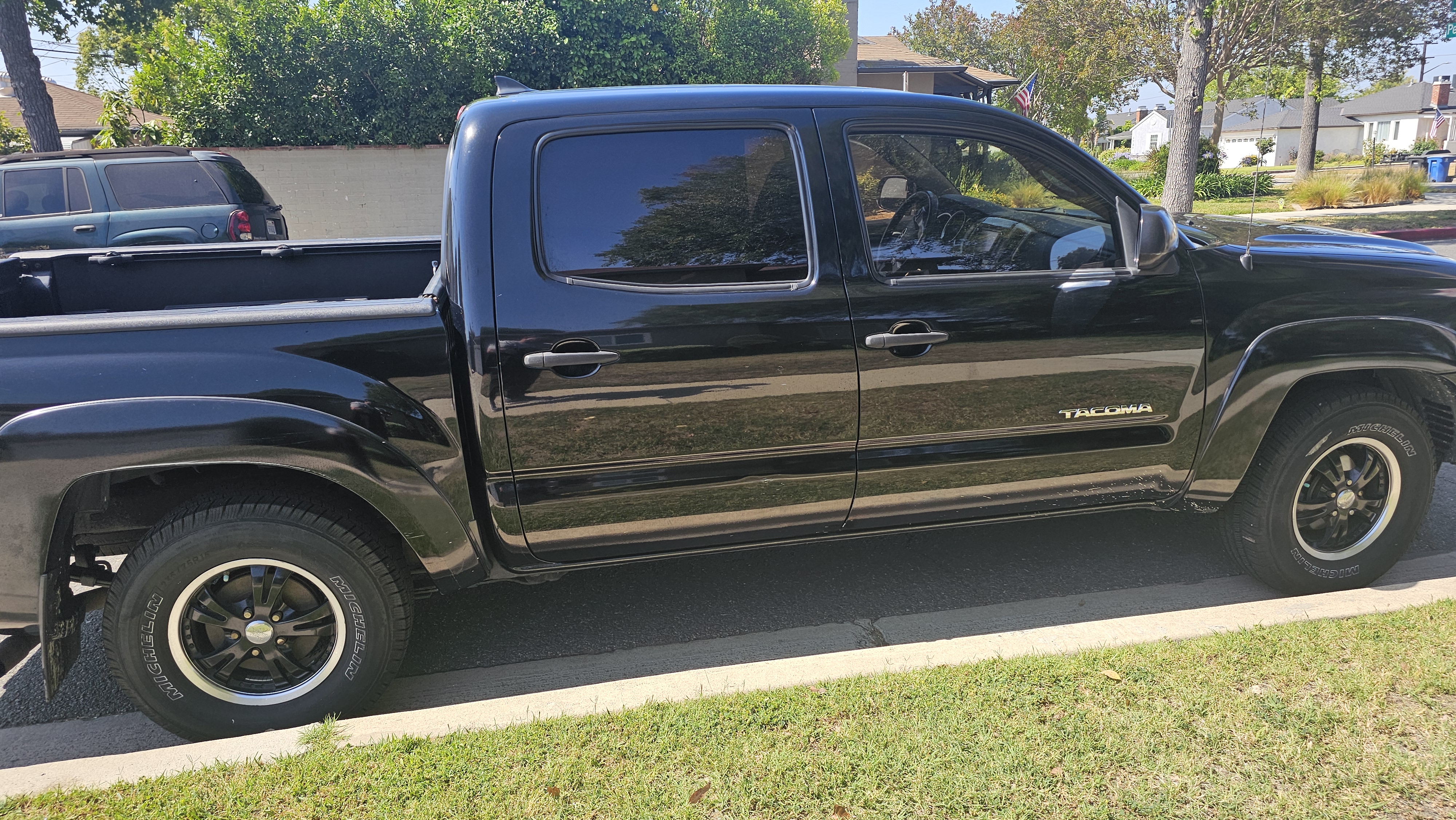 Used 2014 Toyota Tacoma 2WD Double Cab w/ SR5 Package image 6