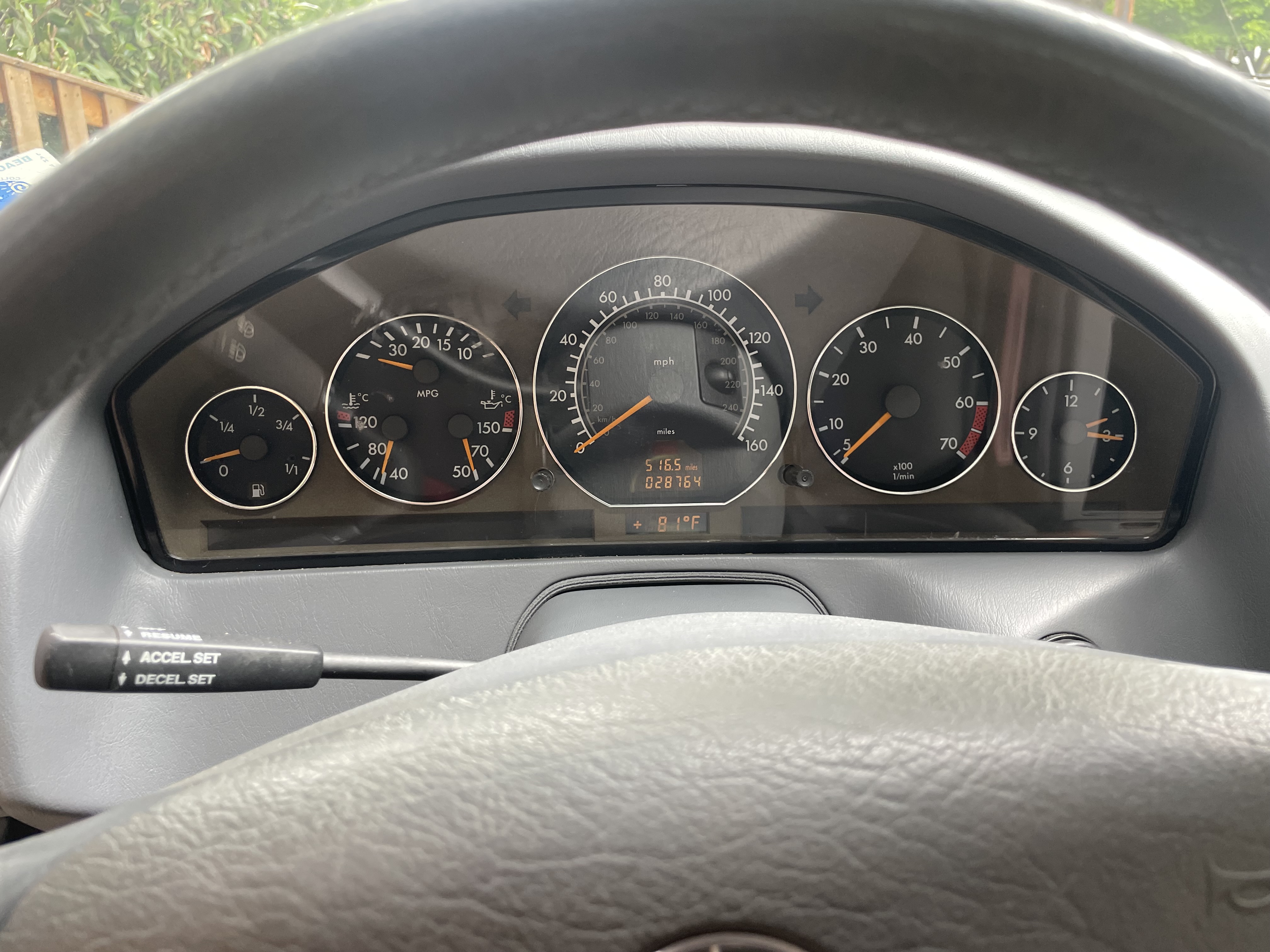 Used 2000 Mercedes-Benz SL 500 image 6
