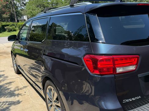 Used 2016 Kia Sedona SX Limited FWD image 14