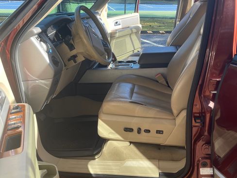 Used 2008 Ford Expedition EL Eddie Bauer image 6