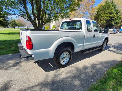 Used 2016 Ford F250 XL w/ Power Equipment Group image 11