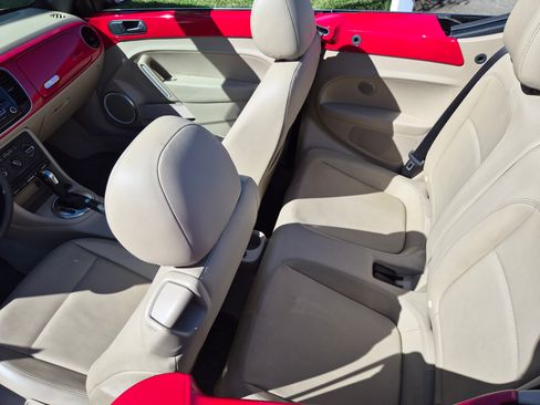 Used 2014 Volkswagen Beetle 2.5 image 5