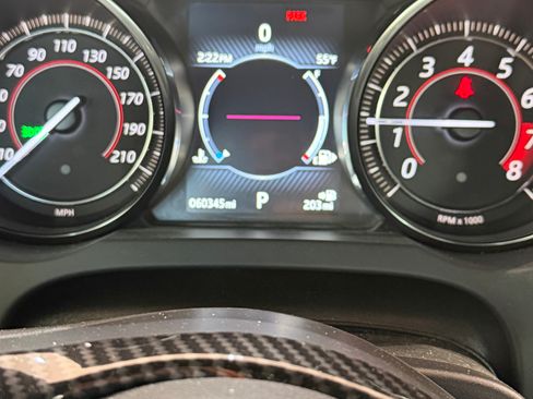 Used 2017 Jaguar F-TYPE R image 9