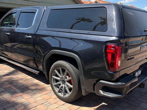 Used 2023 GMC Sierra 1500 Denali Ultimate AWD/4WD image 6