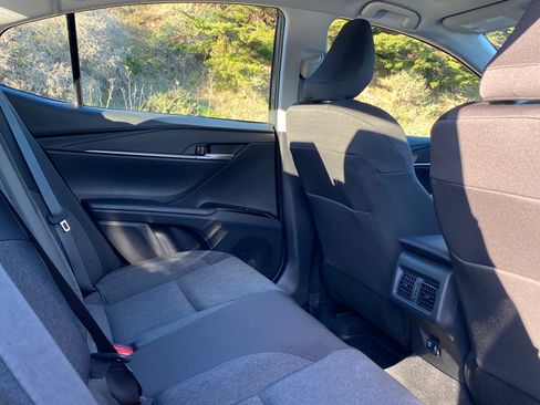 Used 2026 Toyota Camry LE image 9