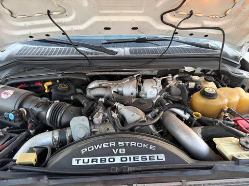 Used 2008 Ford F350 Lariat AWD/4WD image 5