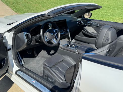 Used 2023 BMW 840i Convertible image 16