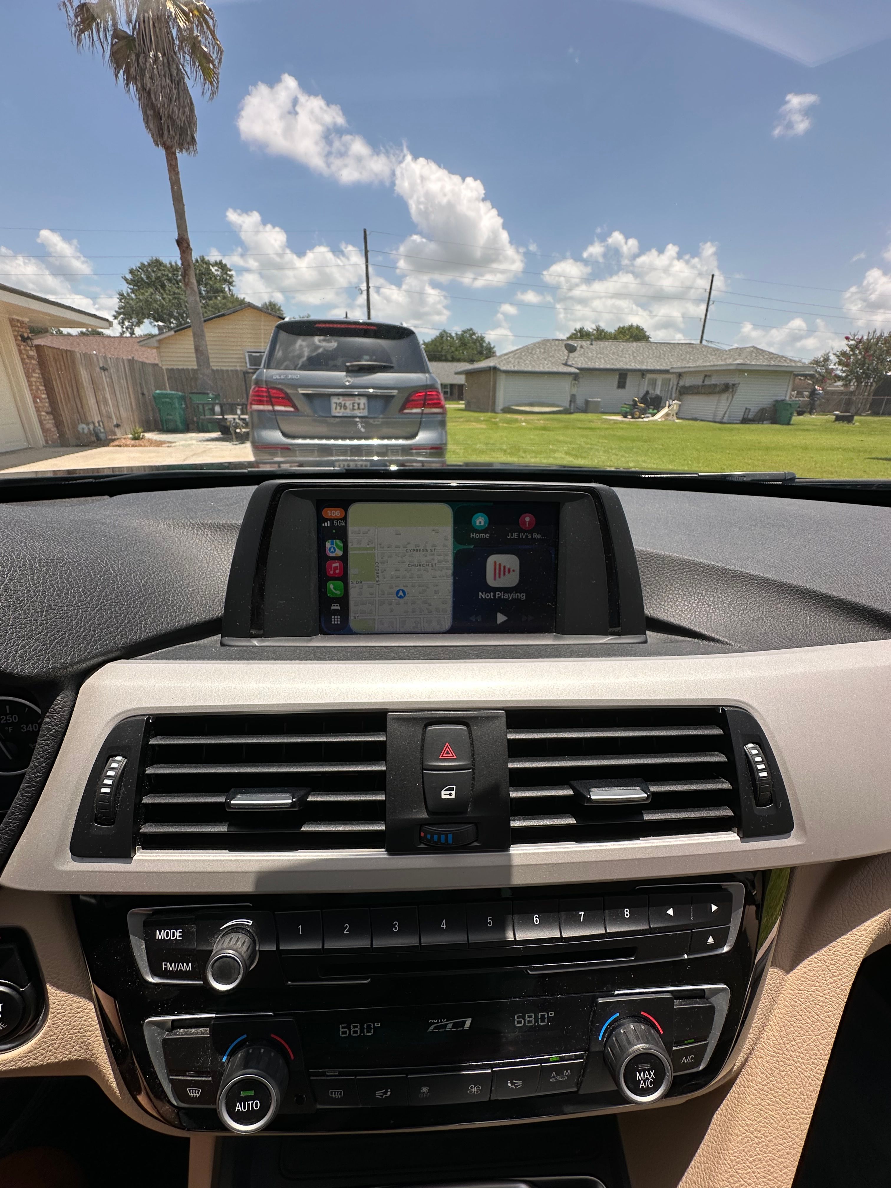 Used 2018 BMW 320i Sedan RWD image 16