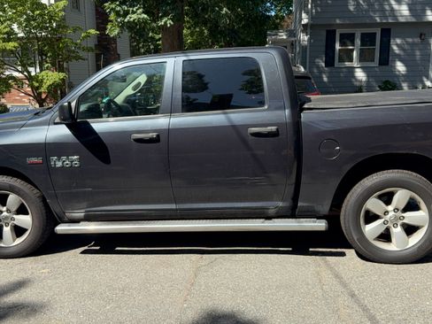 Used 2015 RAM 1500 Express AWD/4WD image 15