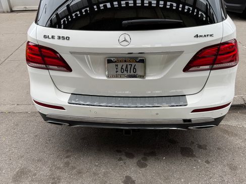 Used 2018 Mercedes-Benz GLE 350 4MATIC image 2