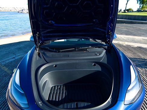 Used 2023 Tesla Model 3 Standard Range image 6