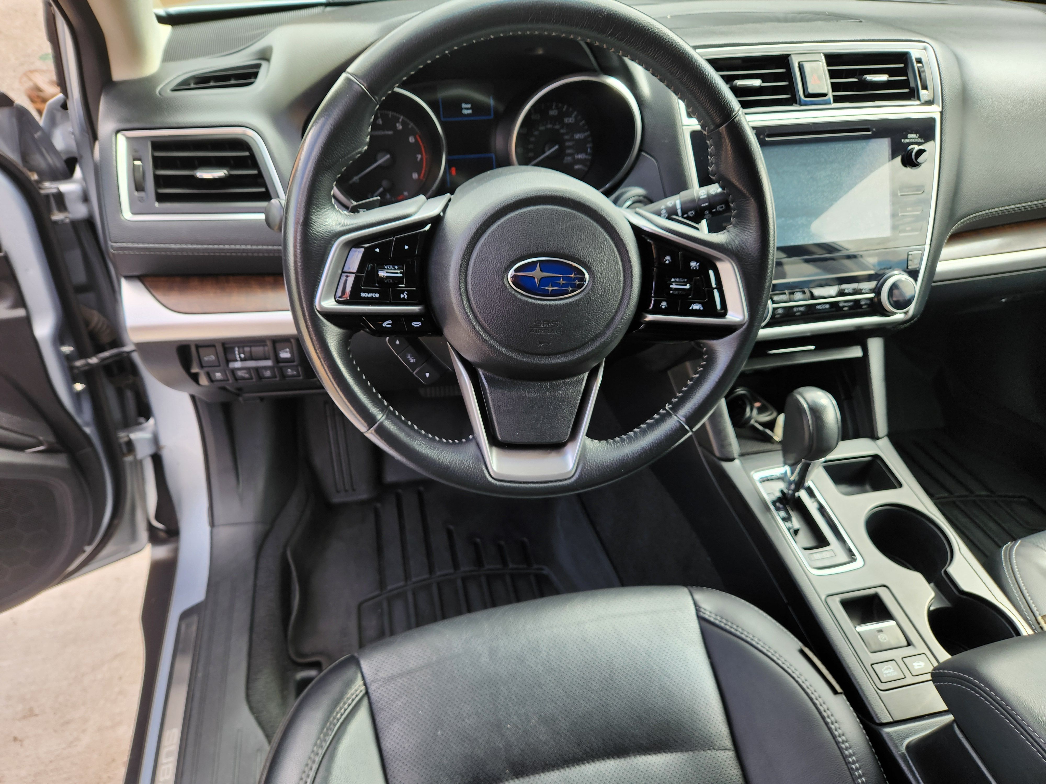 Used 2018 Subaru Outback 2.5i Limited AWD/4WD image 9