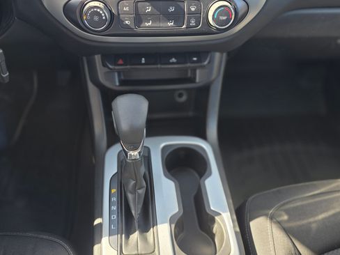 Used 2022 Chevrolet Colorado LT w/ LT Convenience Package image 23