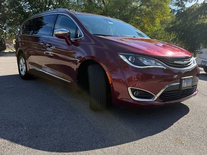 Used 2017 Chrysler Pacifica Platinum