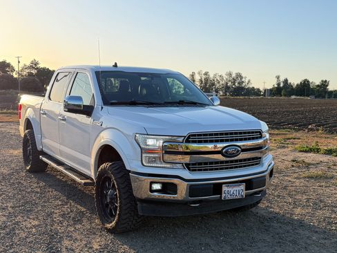 Used 2019 Ford F150 Lariat w/ Equipment Group 502A Luxury AWD/4WD image 1