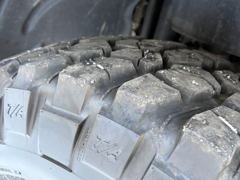 Used 2023 Jeep Gladiator Sport image 10