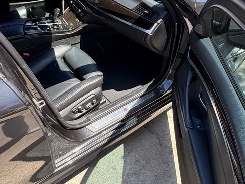 Used 2015 BMW 550i Sedan RWD image 8