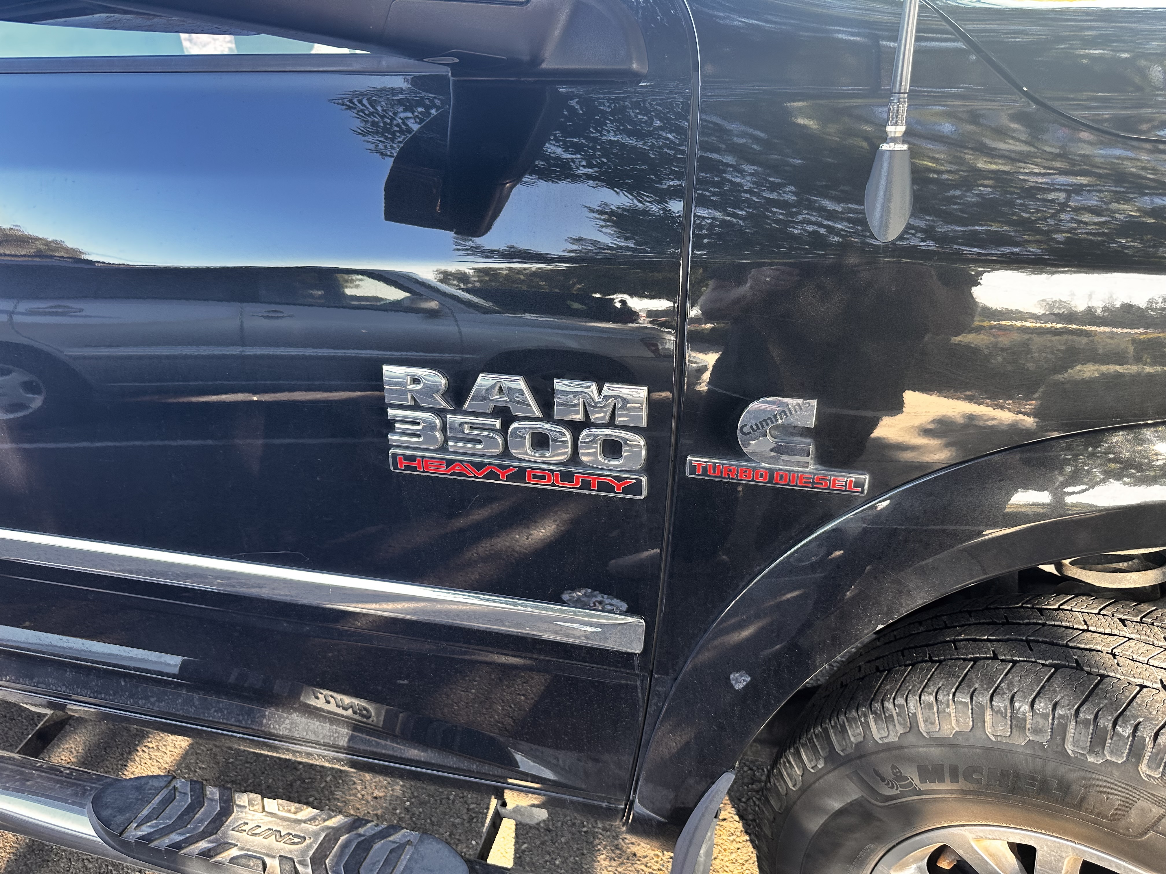 Used 2018 RAM 3500 Laramie AWD/4WD image 15