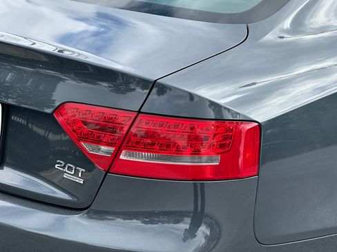 Used 2010 Audi A5 2.0T Premium Plus image 8