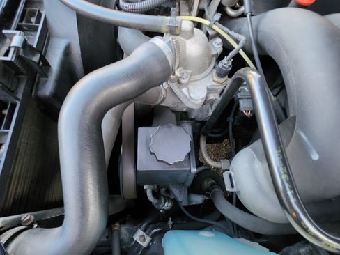 Used 1997 Mercedes-Benz E 320 Sedan image 14