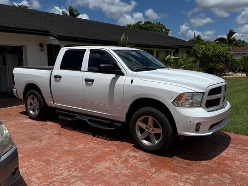 Used 2014 RAM 1500 Express image 2