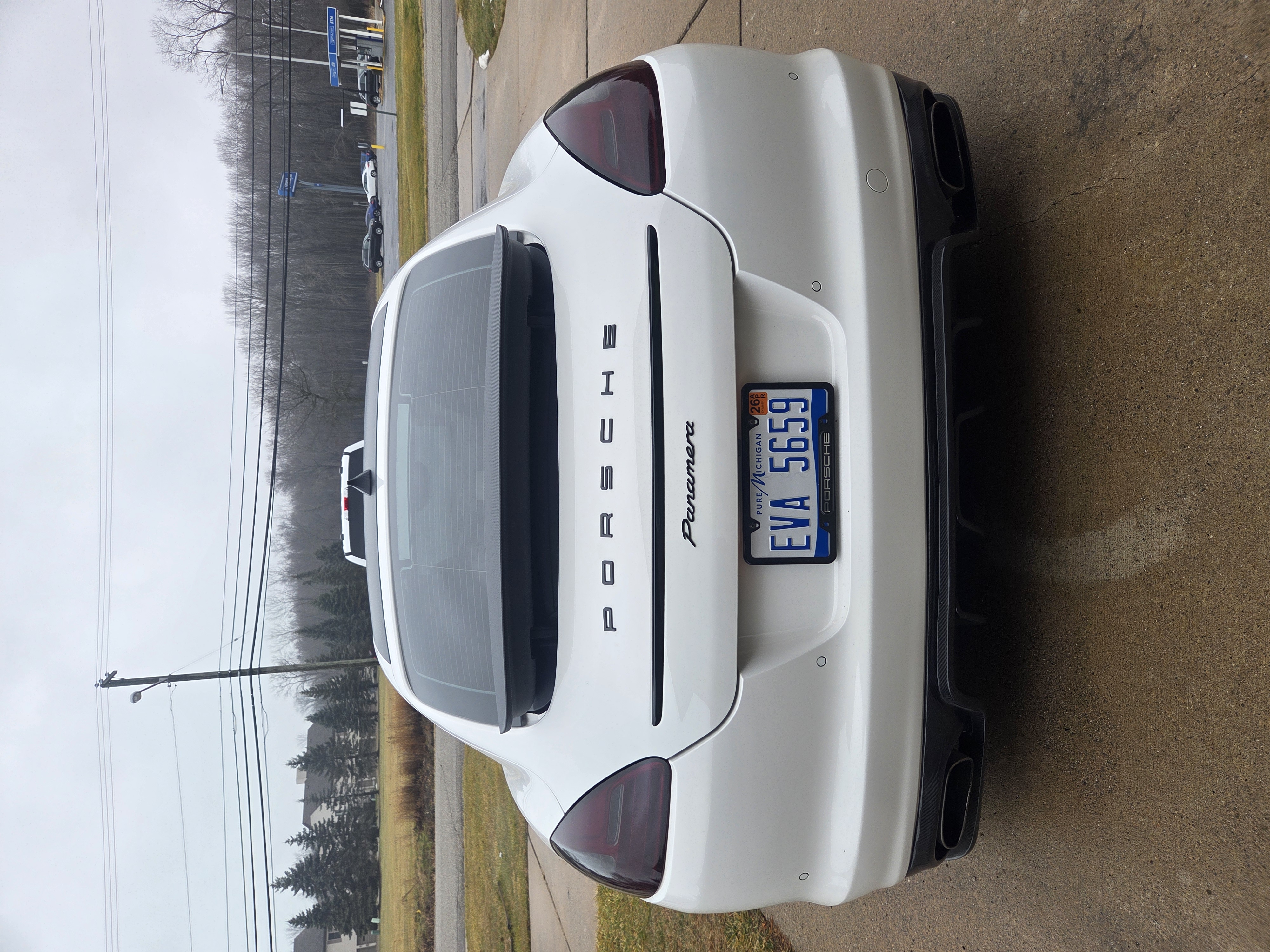 Used 2012 Porsche Panamera 4 image 17