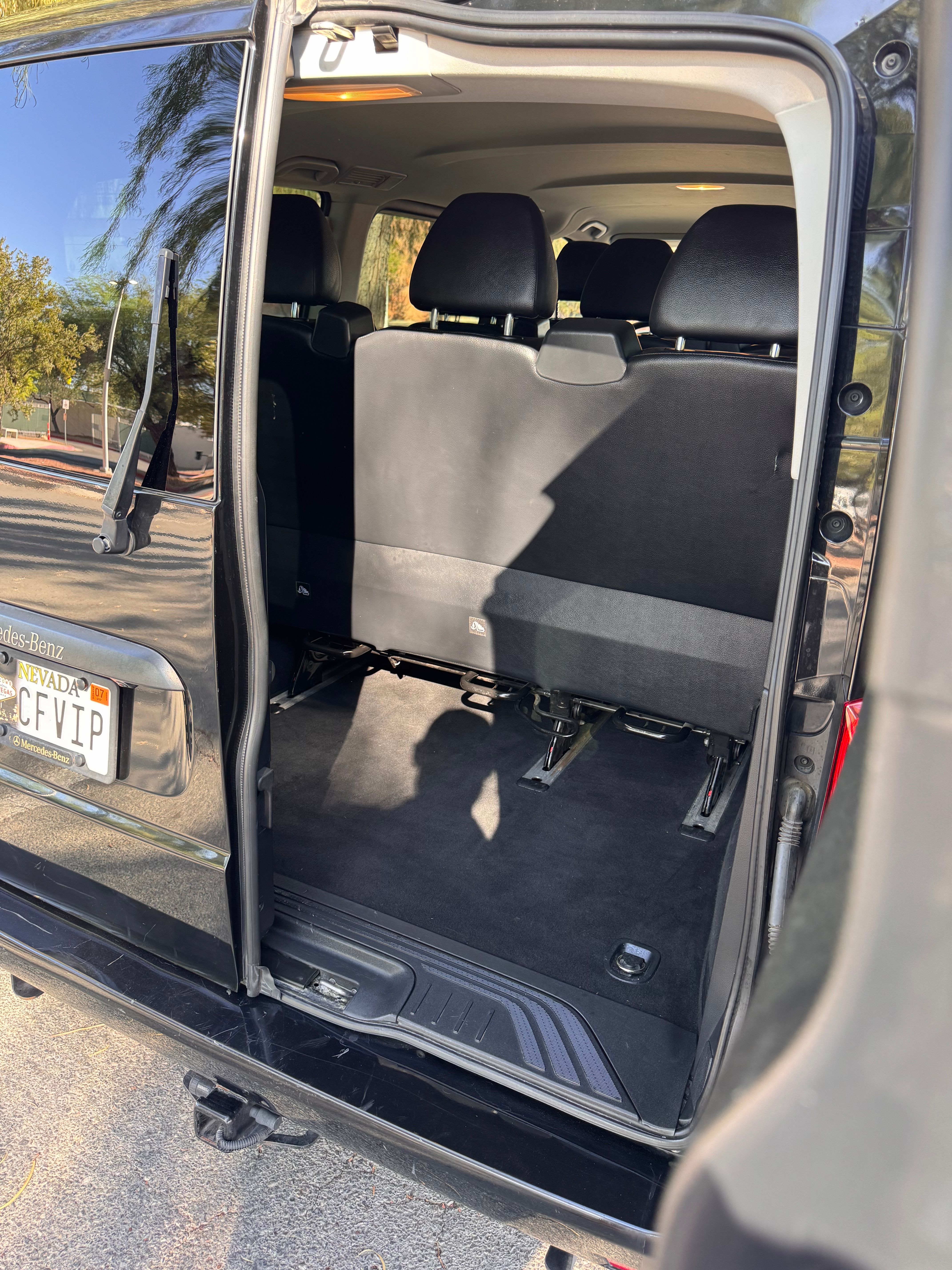 Used 2018 Mercedes-Benz Metris Passenger image 4