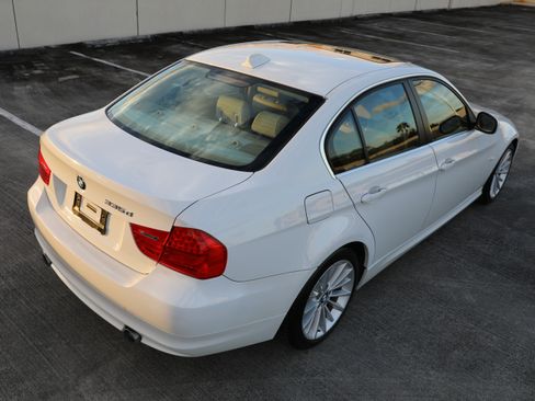 Used 2011 BMW 335d Sedan image 10