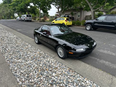 Used 1993 MAZDA MX-5 Miata Limited Edition RWD image 5