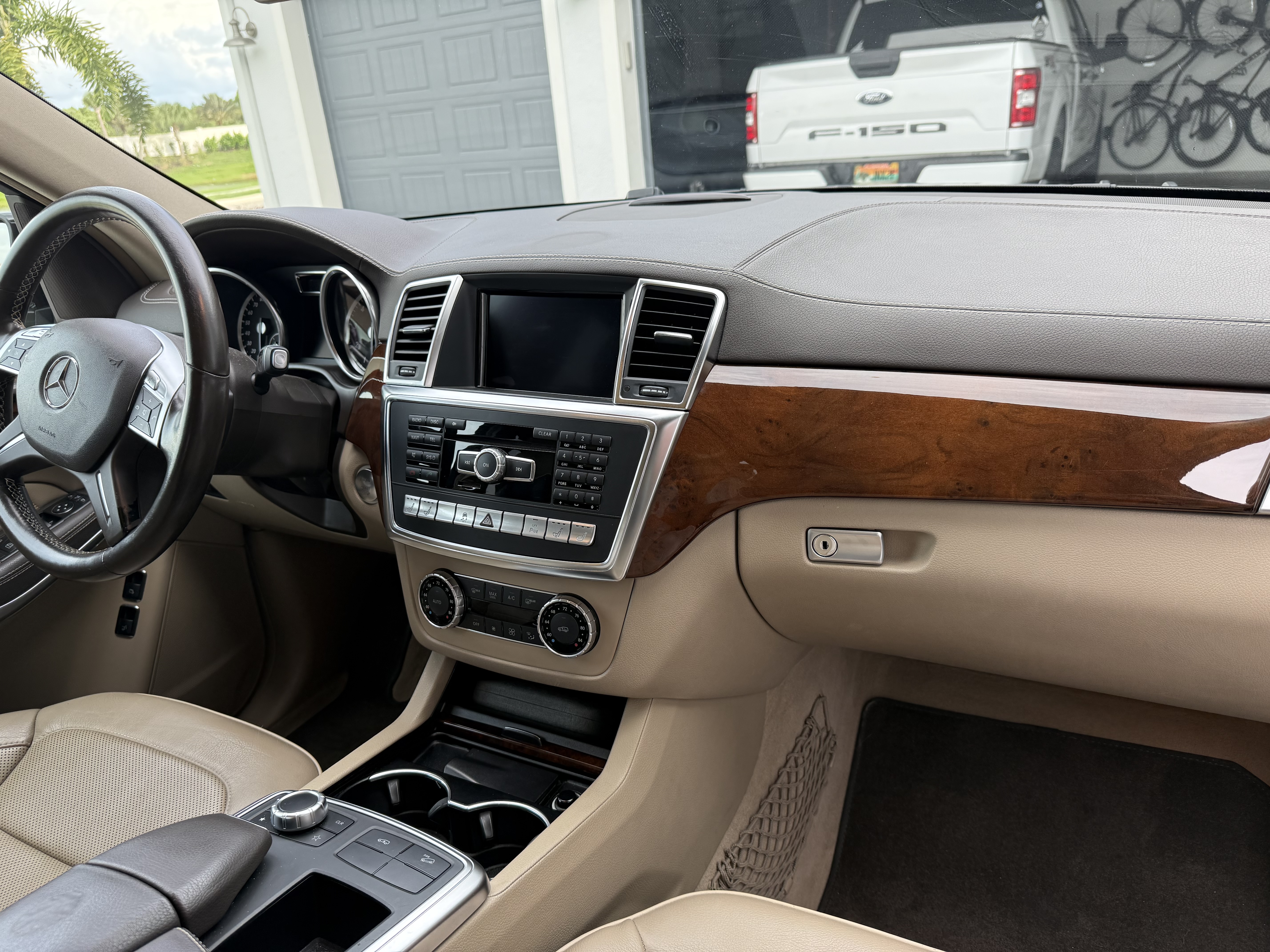 Used 2013 Mercedes-Benz GL 450 4MATIC image 4