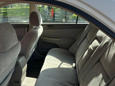 Used 2003 Toyota Camry SE image 5