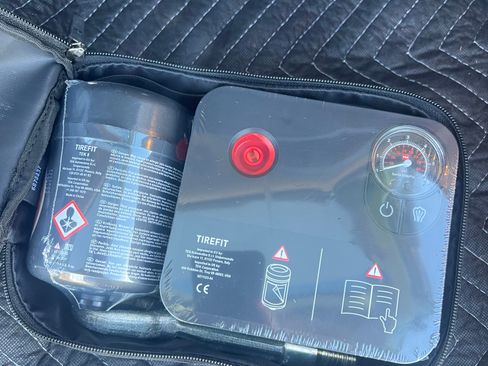 Used 2022 MINI Cooper SE image 16