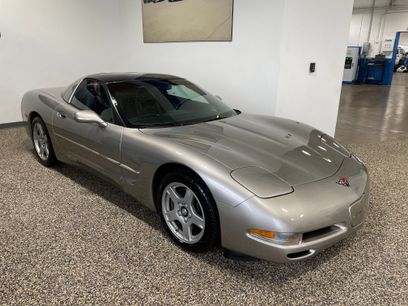 Used 1999 Chevrolet Corvette Coupe w/ Roof Pkg