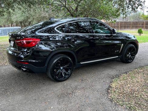 Used 2017 BMW X6 sDrive35i image 2