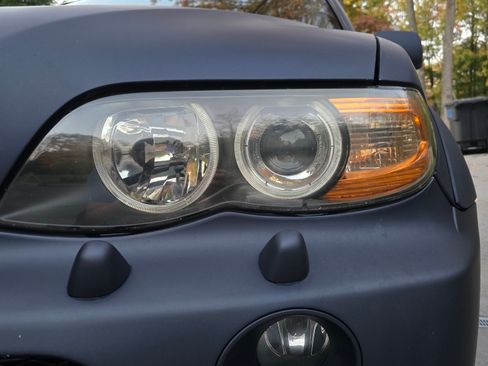 Used 2005 BMW X5 4.4i image 21